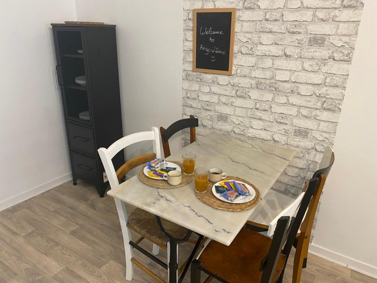 Work App'Art - T2 - Fibre - Parking - Proche Gare Apartment Angouleme Ngoại thất bức ảnh